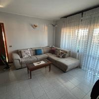 Divano 8 posti alcantara