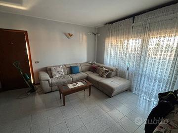 Divano 8 posti alcantara