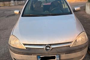 Opel corsa C 1.0