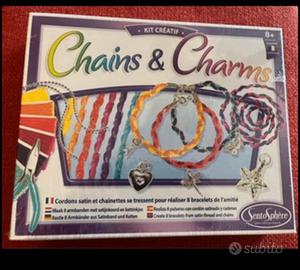 Gioco chains e charms