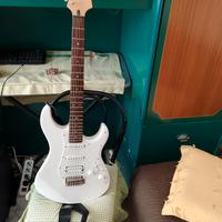 chitarra elettrica pacifica 012