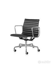 Poltrona Eames Alu – Modello Basso da Ufficio