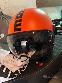 Casco momo design