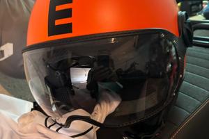 Casco momo design