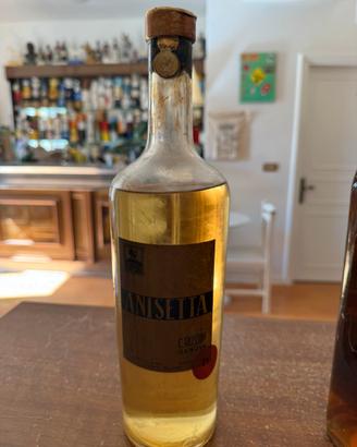 Bottiglie da collezione Anisetta e johnnie walker