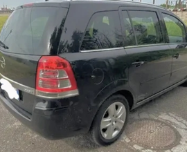 Opel zafira benzina
