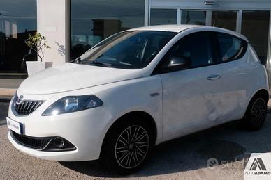 Lancia Ypsilon 1.0 FireFly 5 porte S&S Hybrid Gold