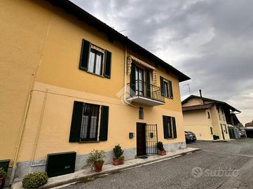 CASA SEMINDIPENDENTE A MONTEVECCHIA