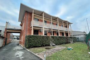 CASA SEMINDIPENDENTE A BEINASCO