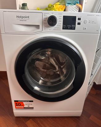 Lavatrice Hotpoint 9kg Classe A + Mobile