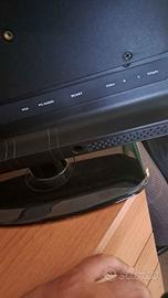 Pc Qbell 22 pollici prezzo trattabile