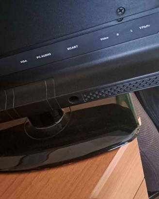 Pc Qbell 22 pollici prezzo trattabile