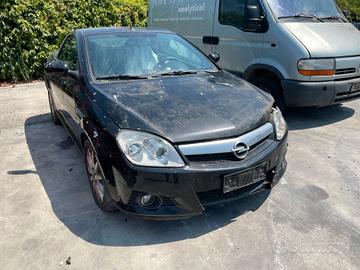 Ricambi usati per Opel Tigra 1.4 16v 2005 Z14XEP