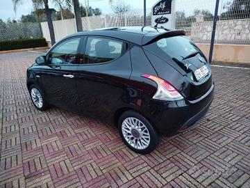 Lancia Ypsilon 1.3 DIESEL MULTIJET 95 CV PLATINUM