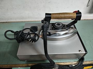 Ferro da stiro a vapore