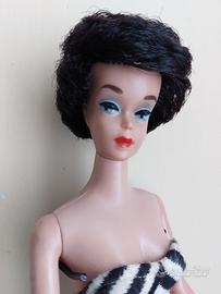 Vintage 1961 JET BLACK BUBBLECUT BARBIE