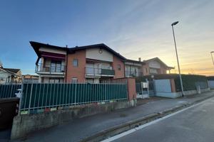 Appartamento di 71 m² con 3 locali e box auto a Ca