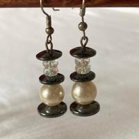 orecchini con ematite e perle anni '80