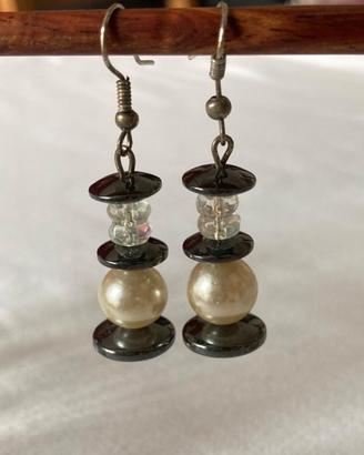 orecchini con ematite e perle anni '80
