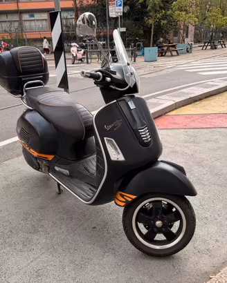 Vespa GTS 300 Super Sport