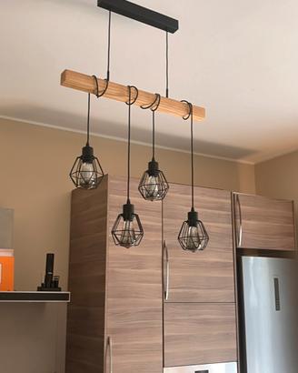 Lampadario in stile industriale inserti in legno