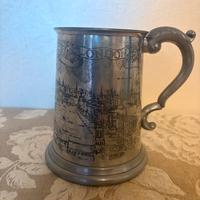 Boccale da birra in peltro