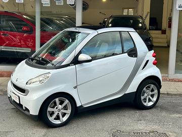 Smart ForTwo 1000 62 kW cabrio pulse