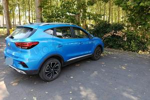 Mg zs luxury ( 21000 km)