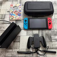 Nintendo Switch + Custodia + Super Mario Inclusi