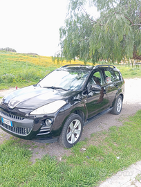 SUV Peugeot 4007