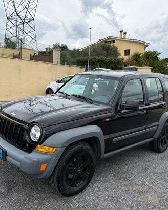 Jeep Cherokee 2.8 CRD Sport