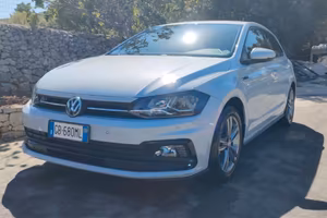 Polo Sort 1.0 TGI R-Line 