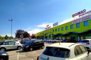 Negozio a reddito in centro commerciale