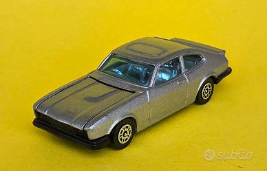 Ford Capri 3.0S 1979 Corgi scala 1/64 VINTAGE