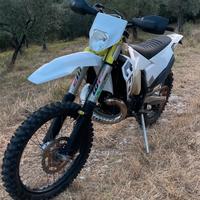 Husqvarna TE 300 i 2021
