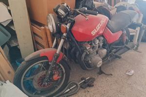 Suzuki GS 550 - 1982