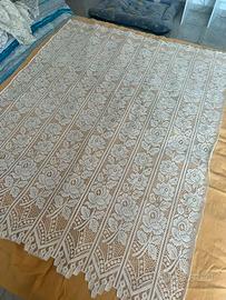 Tenda Vintage in Pizzo Bianco - Motivo Floreale a