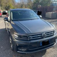 Auto Volkswagen Tiguan