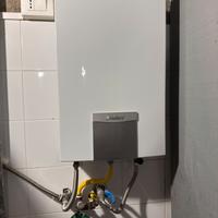 Scaldabagno Vaillant “TuboMAG Plus”  14L/min GPL