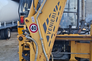 Braccio escavatore posteriore terna VENIERI 9.23