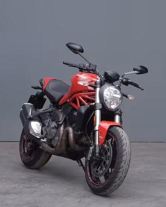DUCATI Monster 821