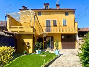 CASA SEMINDIPENDENTE A CASTELNUOVO SCRIVIA