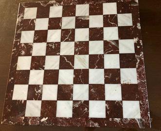 Scacchiera vintage in marmo.