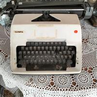 macchina da scrivere professionale Olympia vintage