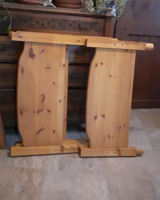 due testiere per letti a una piazza.