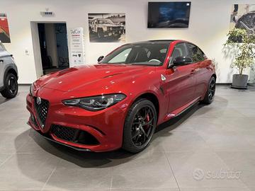 Alfa Romeo Giulia 2.9 V6 Bi-Turbo AT8 Quadrifoglio