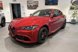 Alfa Romeo Giulia 2.9 V6 Bi-Turbo AT8 Quadrifoglio