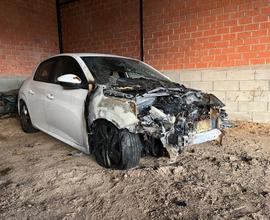 Peugeot 208 1.2 BENZINA BRUCIATA ANTERIORE