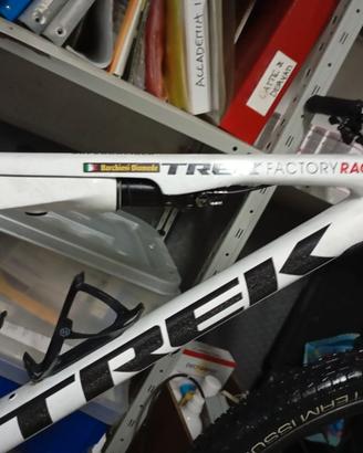 Trek supercaliber 9.8 Gen 1