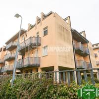 3 LOCALI CON DOPPI SERVIZI CON CANTINA E BOX